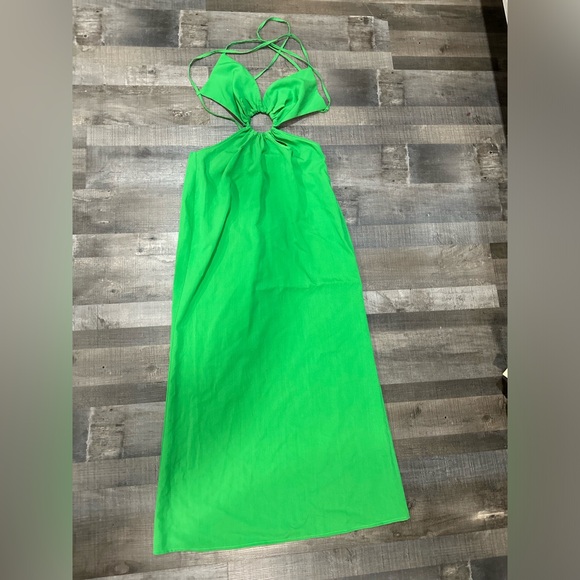 Beginning Boutique Trixy Green Cut Out Maxi Dress - Picture 5 of 8